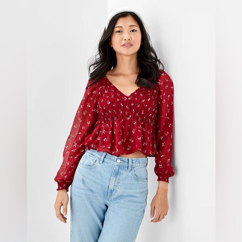 NWT American Eagle AE Smocked women's Floral blouse Top